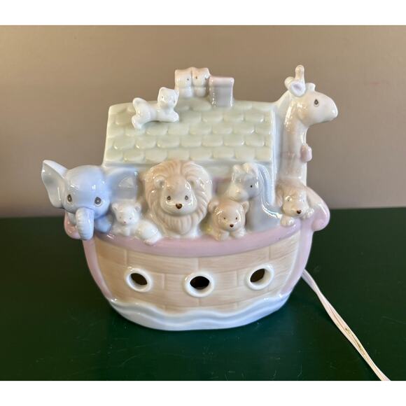 Vintage 1992 Precious Moments Ceramic Noah's Ark, The Enesco Collection - Picture 1 of 7